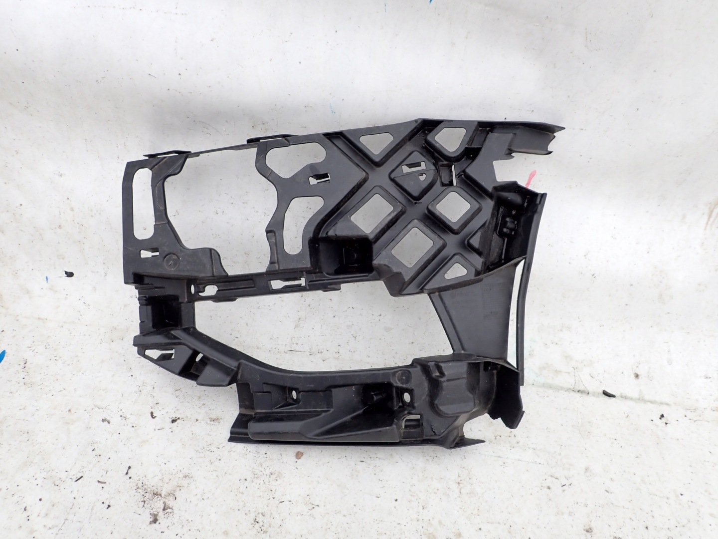VW GOLF 7 VII LIFT 16- bumper bracket left front
