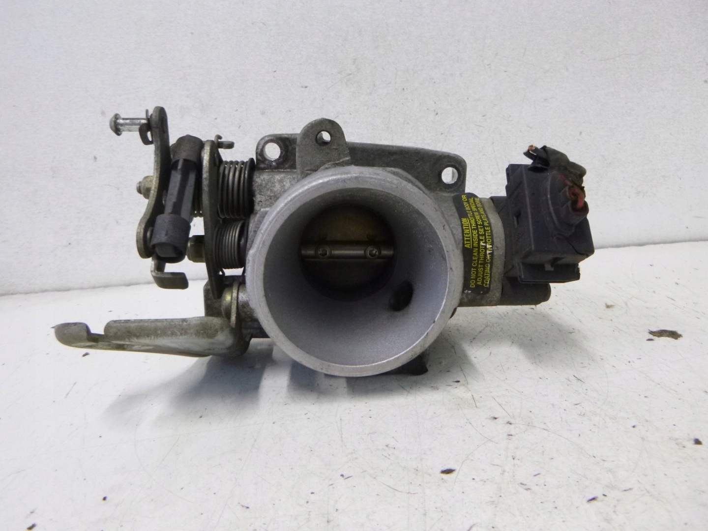 Valvola a farfalla Ford Fiesta MK4 1.25 97MF-9677-BA