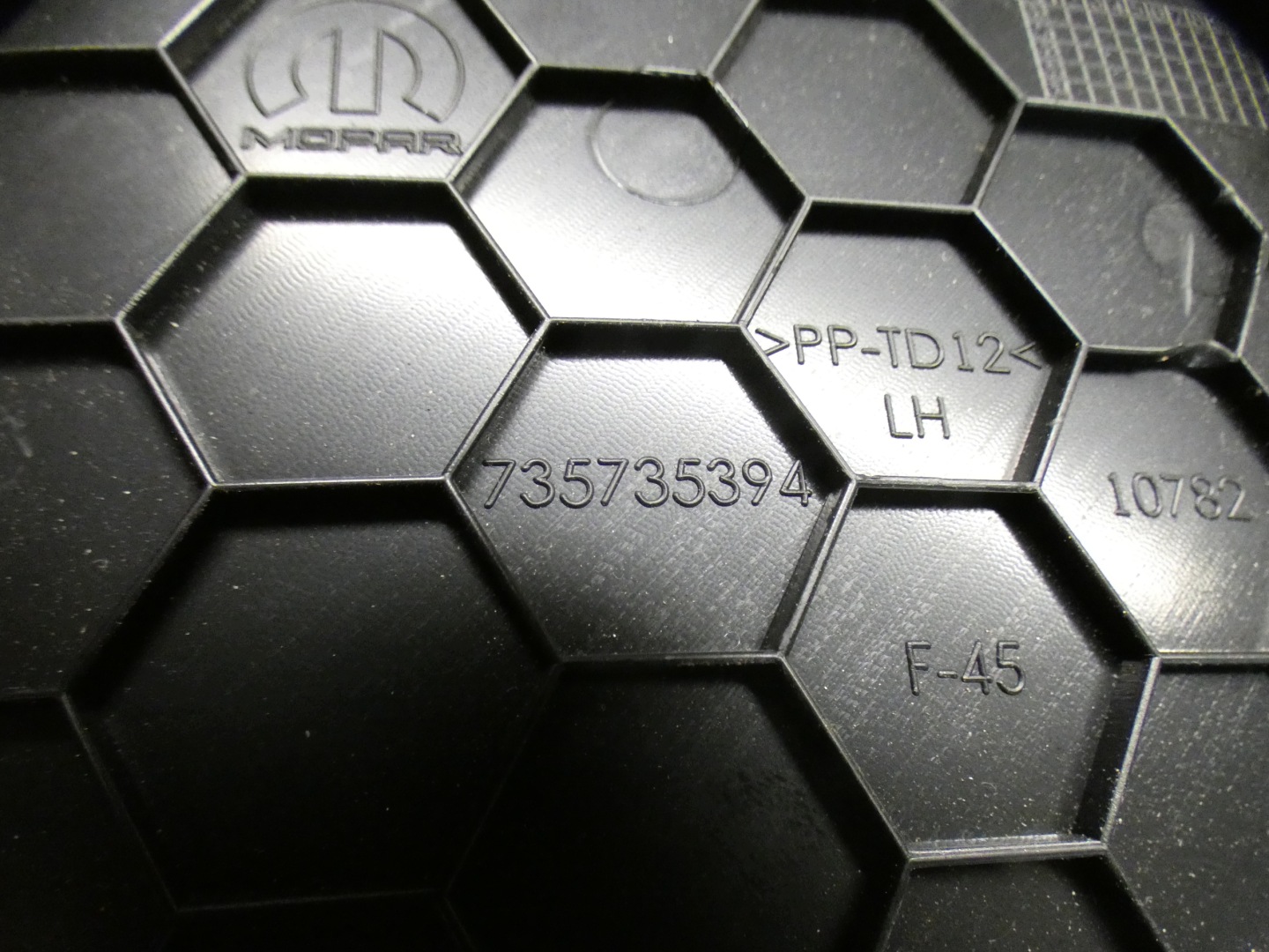 cover spoiler JEEP AVENGER