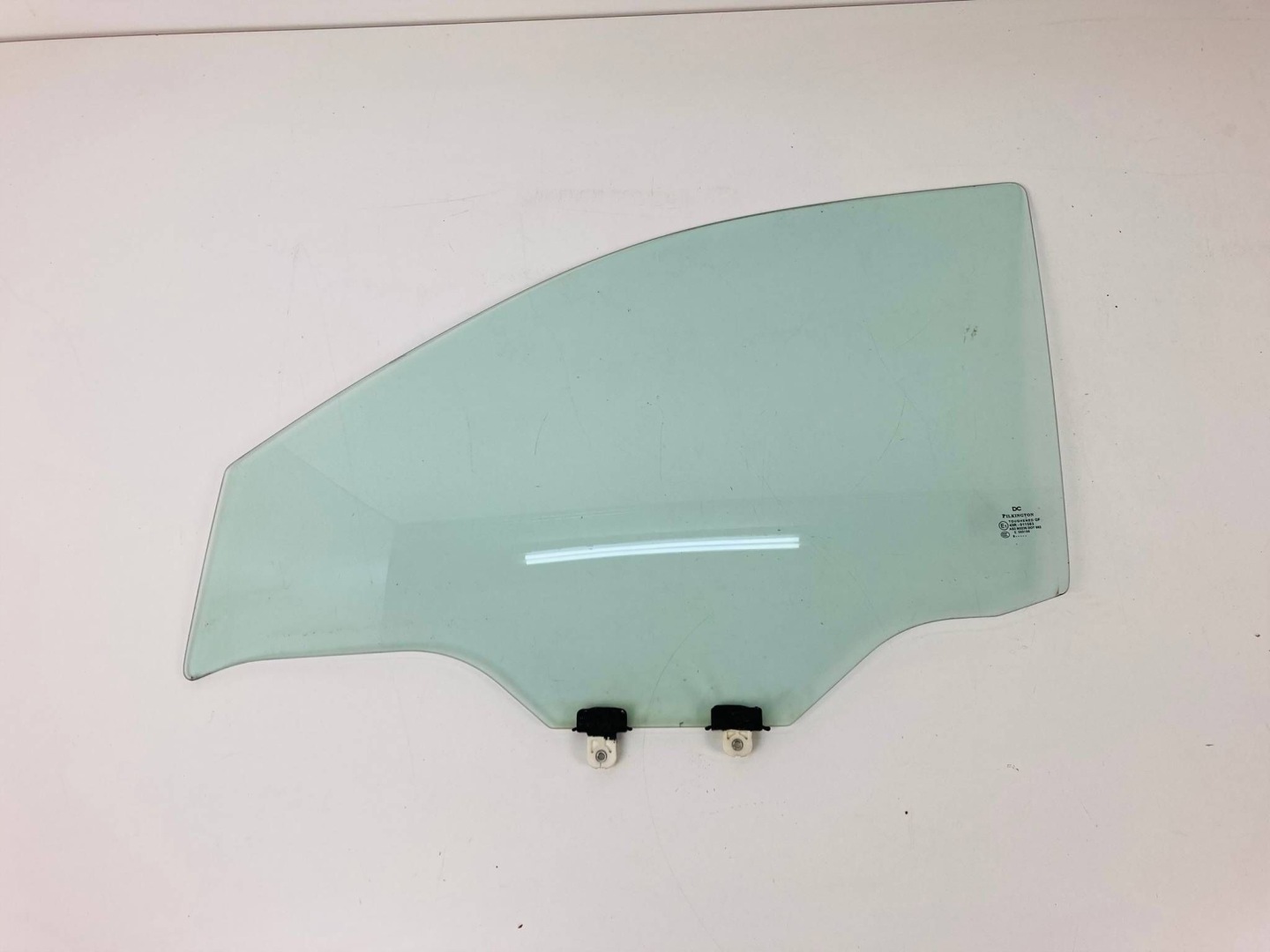 MERCEDES X W470 window door left front 2018R
