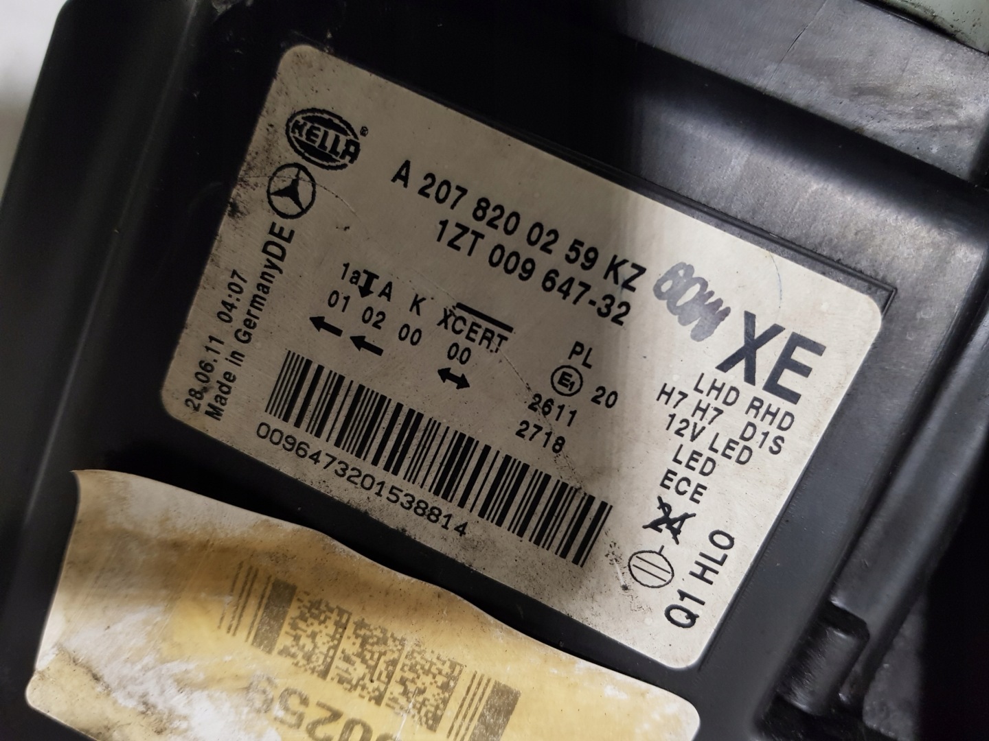 light XENON BI-XENON right front MERCEDES W207 C207