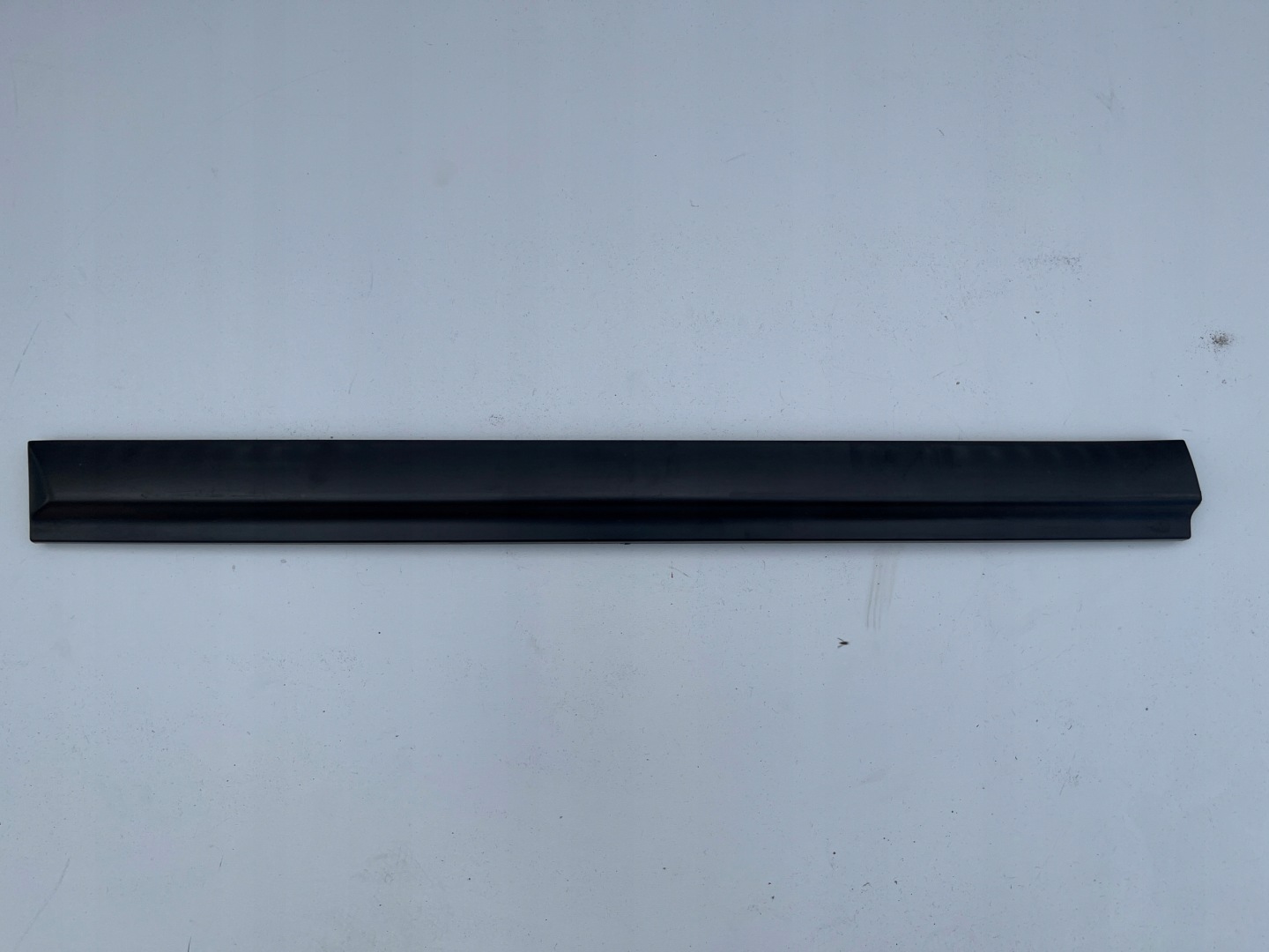 lišta dveře levá předek Citroen C4 a 5Drzwi 04-08r.