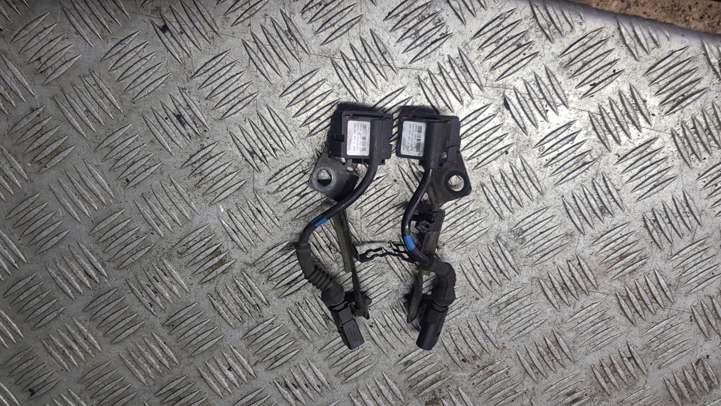 AUDI A8 D3 sensor PRZYSPIESZENIA 4e0616575j 4e0616576j left right