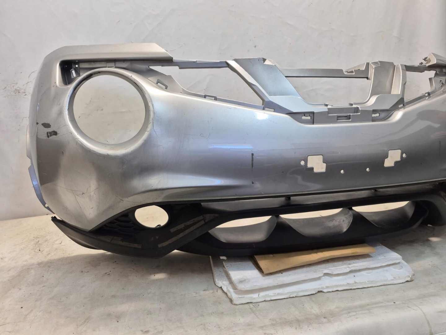 NISSAN JUKE and 1 LIFT 14-19 bumper front front