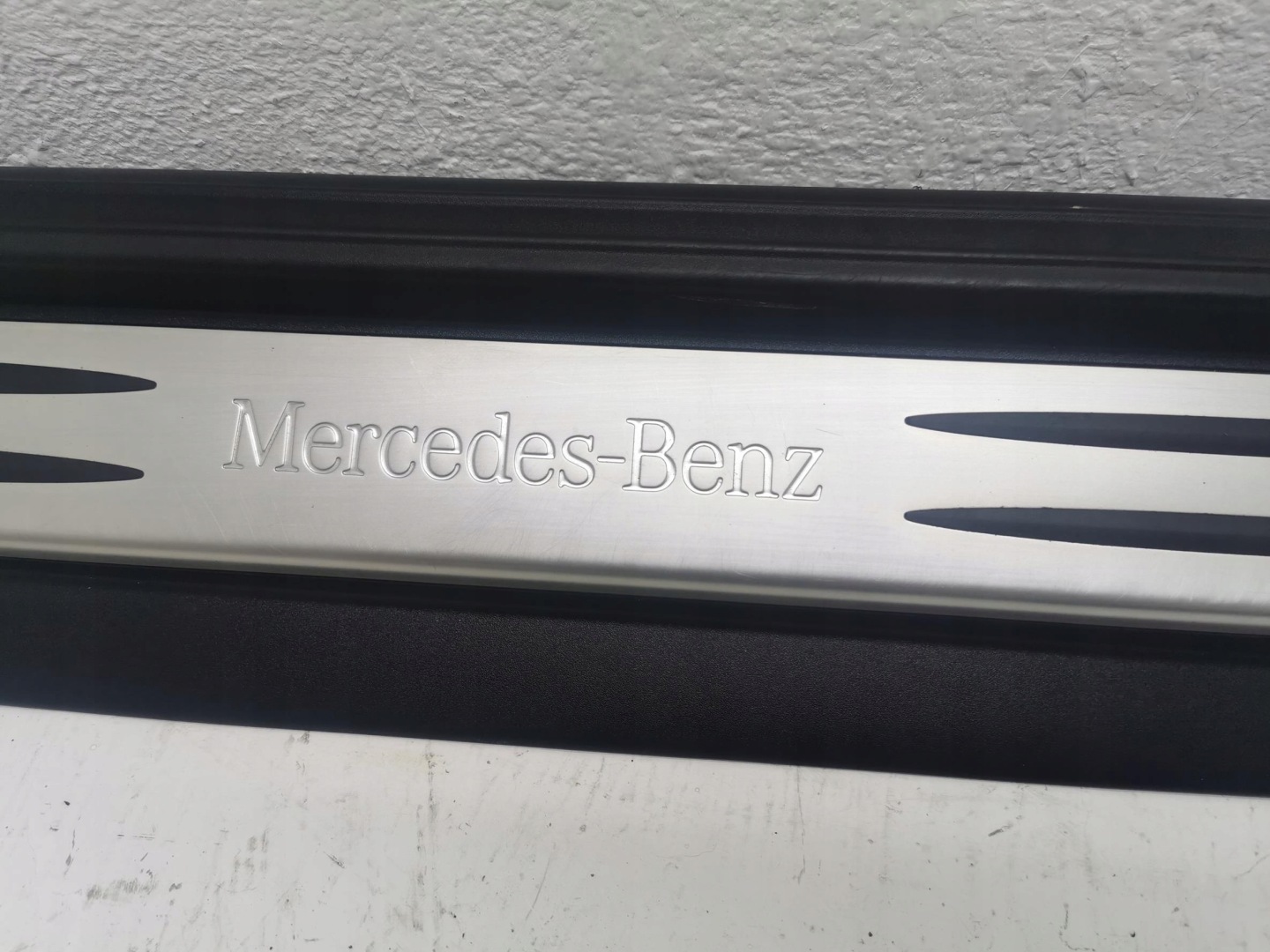 cap moulding threshold right MERCEDES SLK II R171