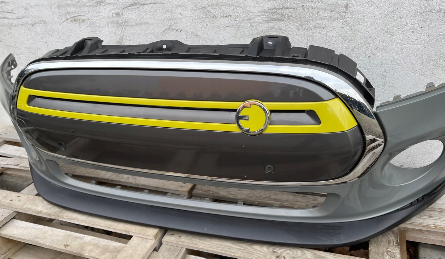 MINI COOPER ONE F56 2014 - bumper front front below PDC 7317969 9449560