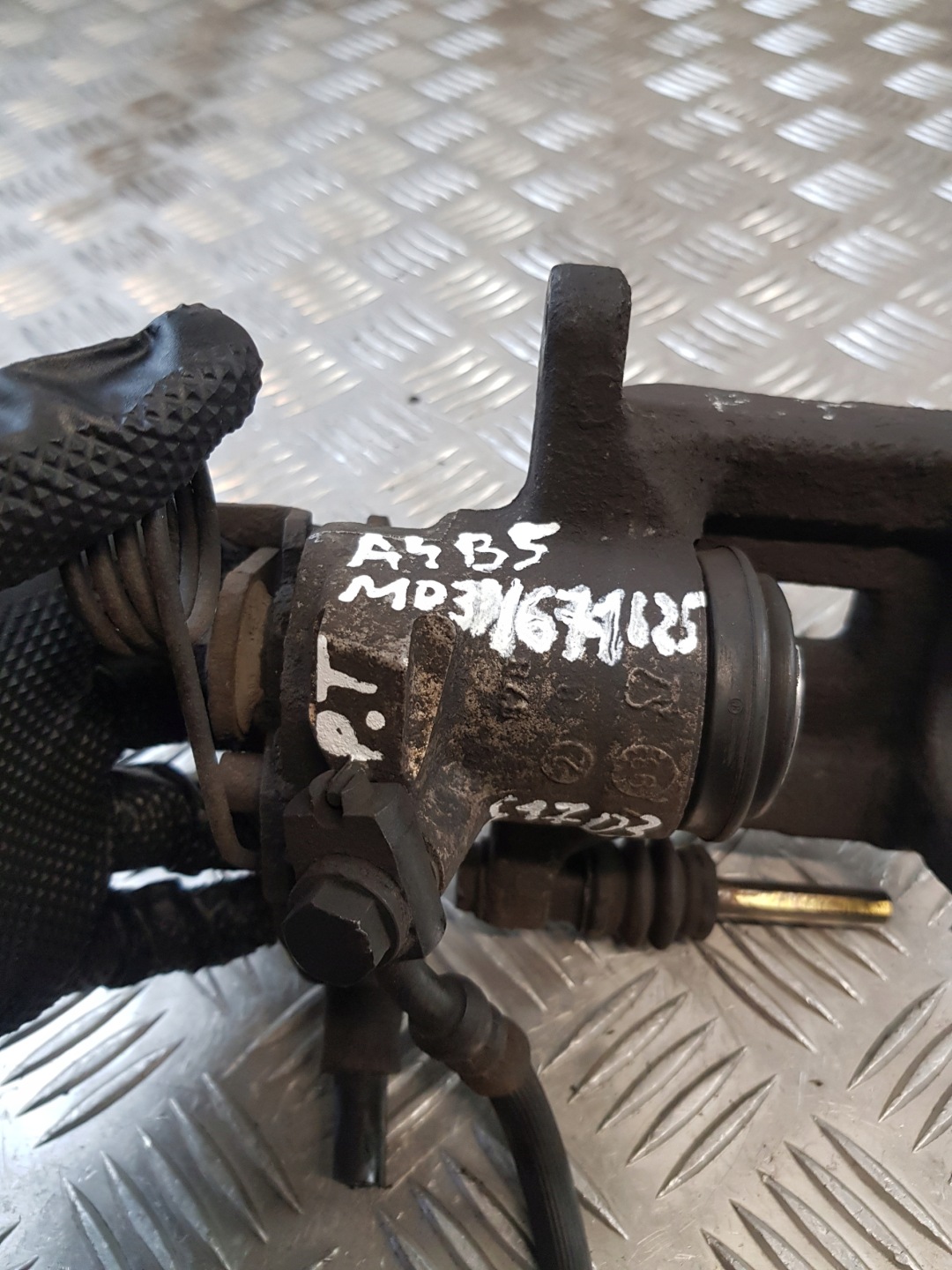 caliper brake right rear part AUDI A4 B5