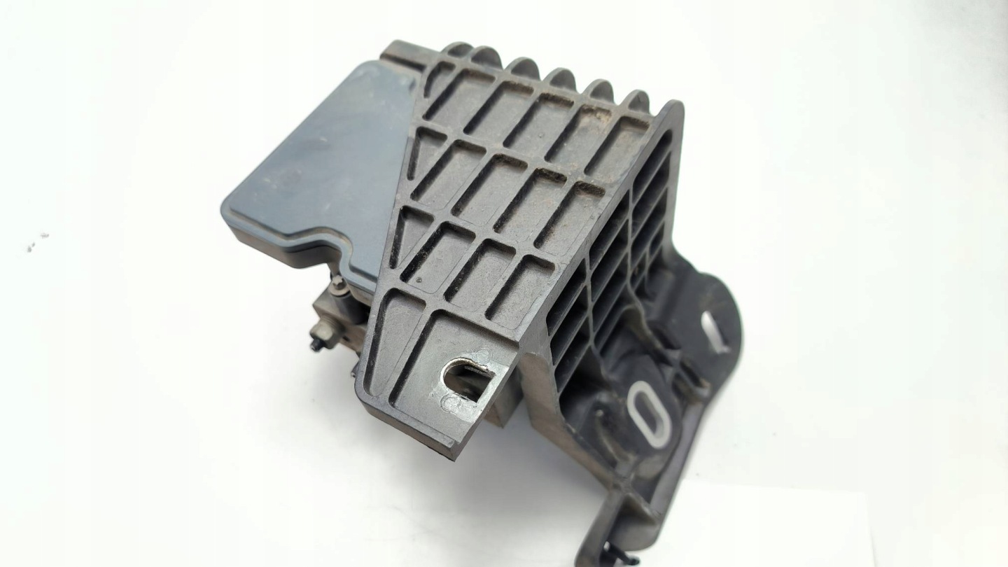 pump ABS brake 39084530 OPEL CORSA E