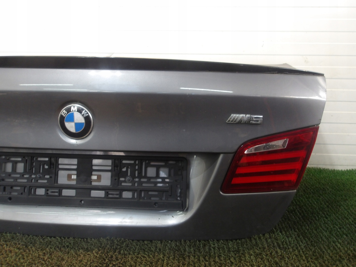 BMW 5 M5 F10 10-17 boot doors rear part LOTKA m-packet colour A52/7 SPACEGRAU