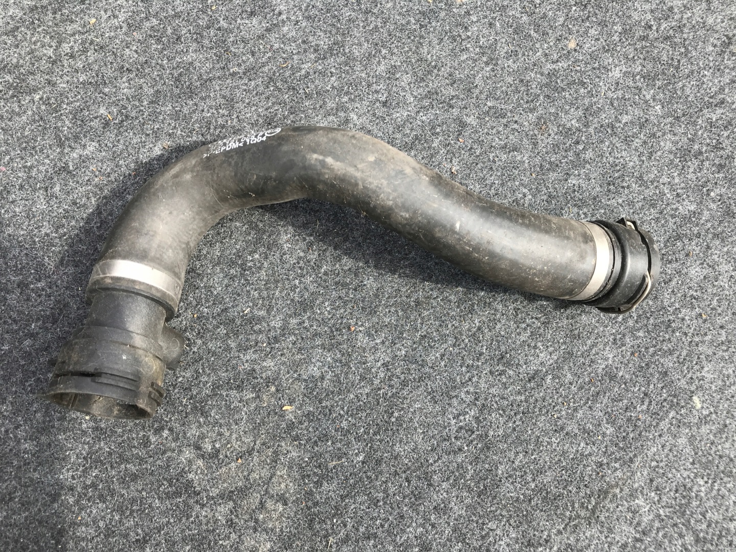 AUDI A6 C6 crijevo prijenos vode 4F0121055F