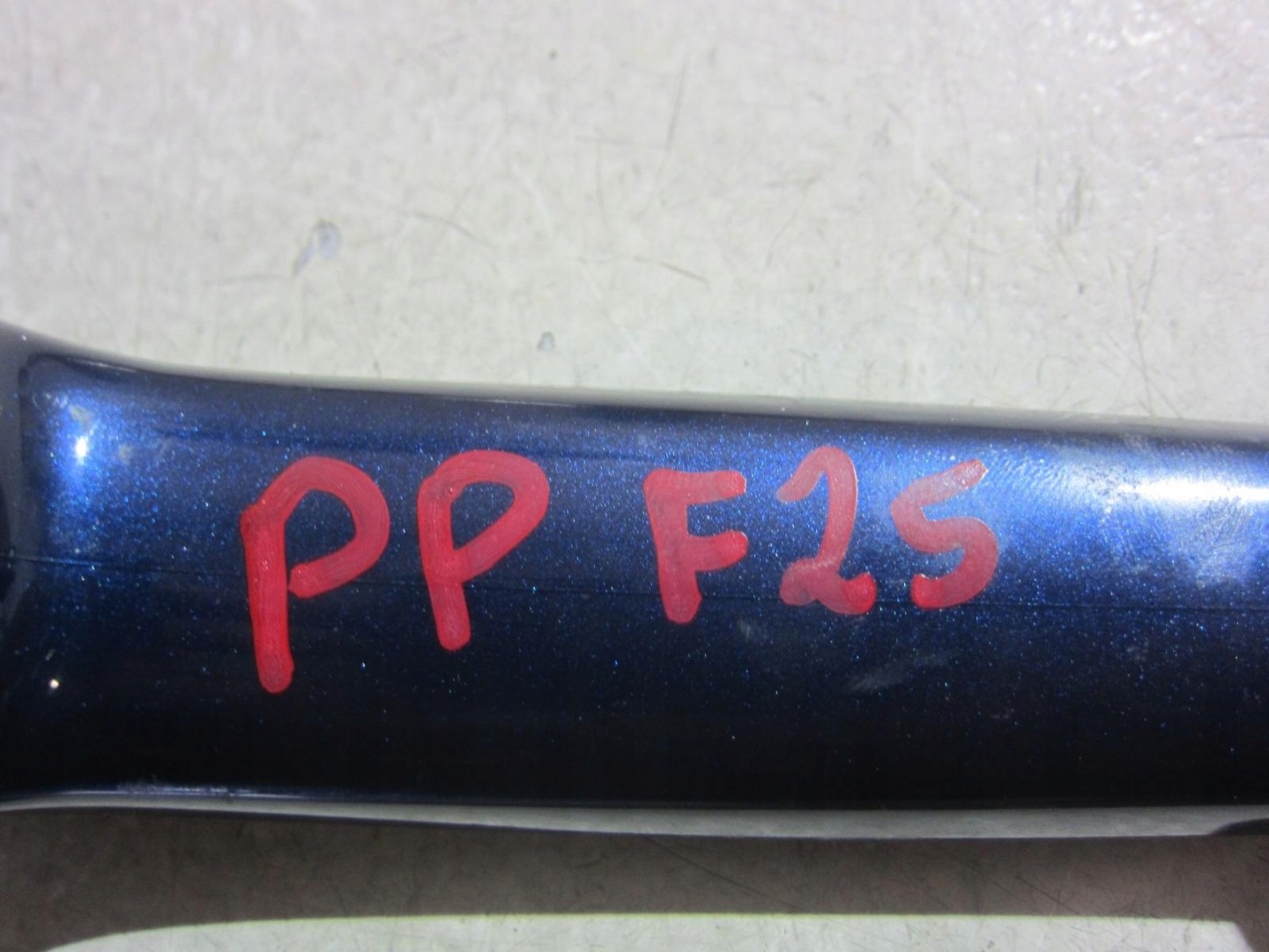 BMW X3 F25 X4 handle right front A76 7286162