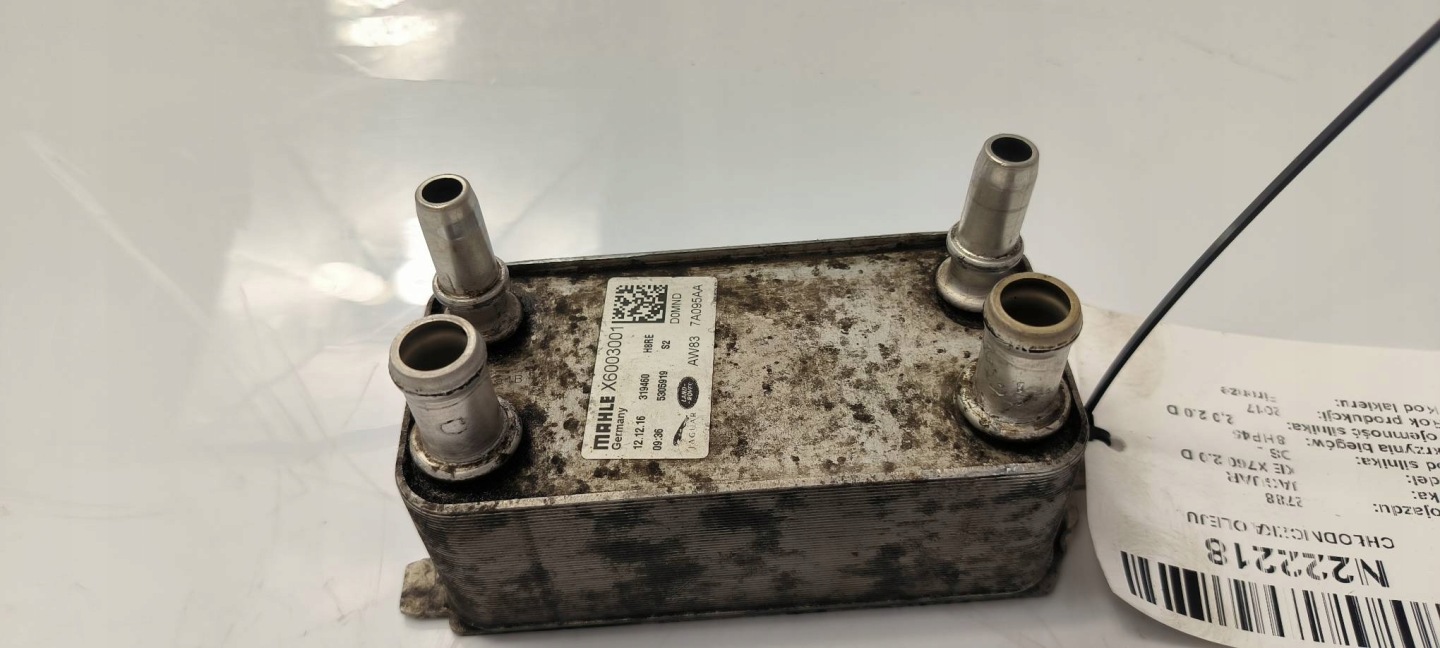 radiatore olio AW837A095AA JAGUAR XE X760 2.0 D