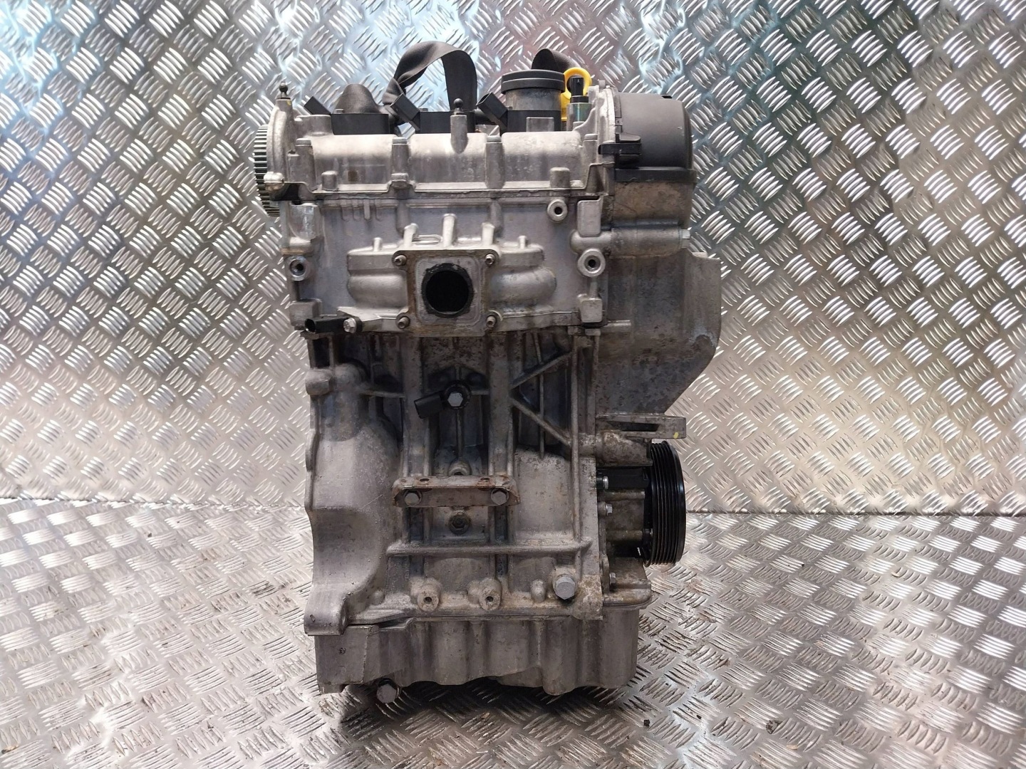engine CHYA SKODA FABIA III VW UP MII CITIGO 1.0 MPI unprotected pillar