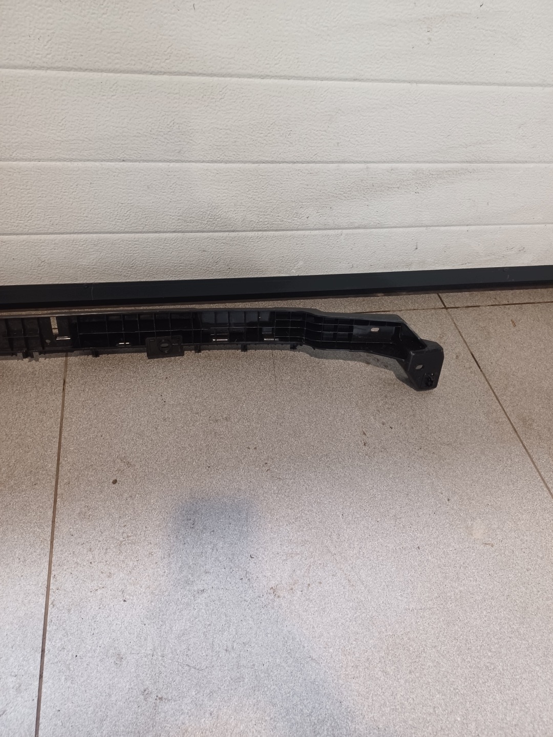 Support Support plaque Pare choc Arrière TESLA Y 1494045-00E