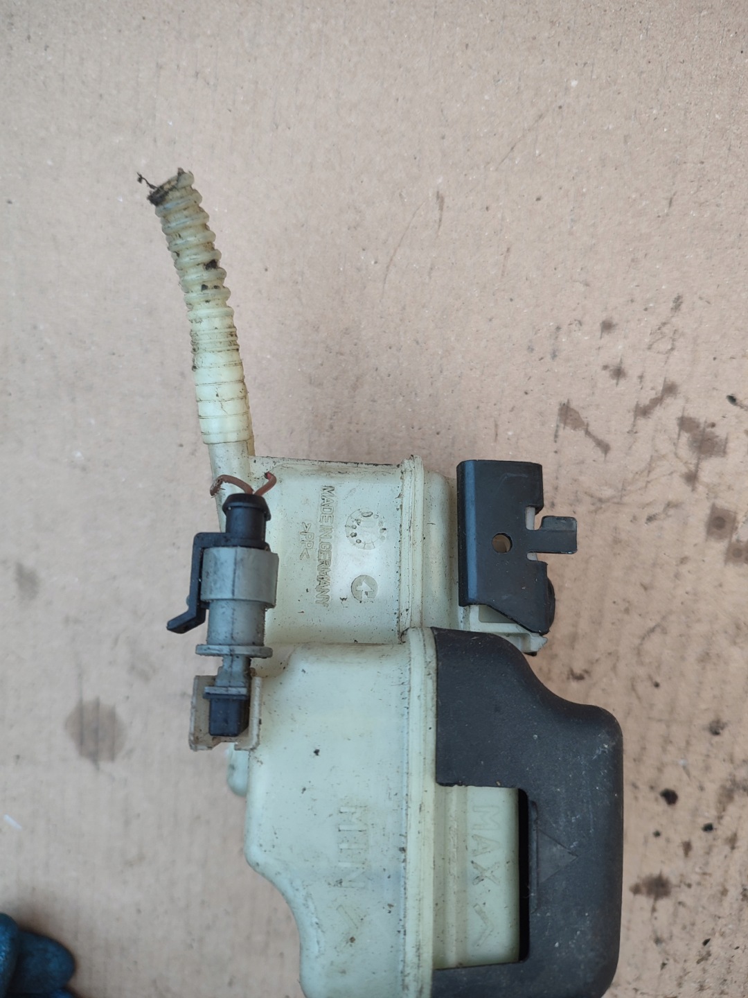 Behälter des Gasses Brems- OPEL MERIVA A 0204051157
