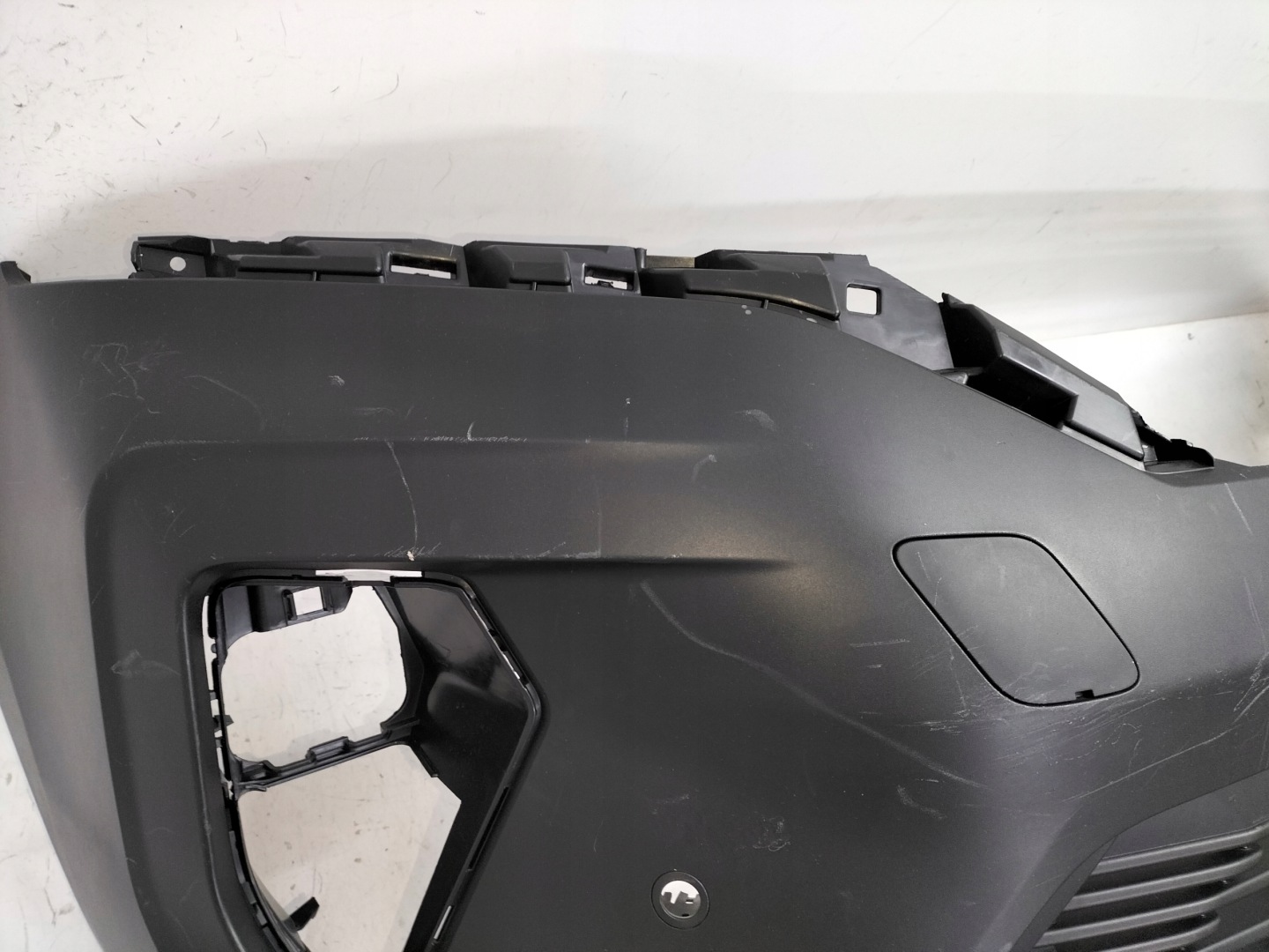 front bumper front NISSAN TOWNSTAR 22