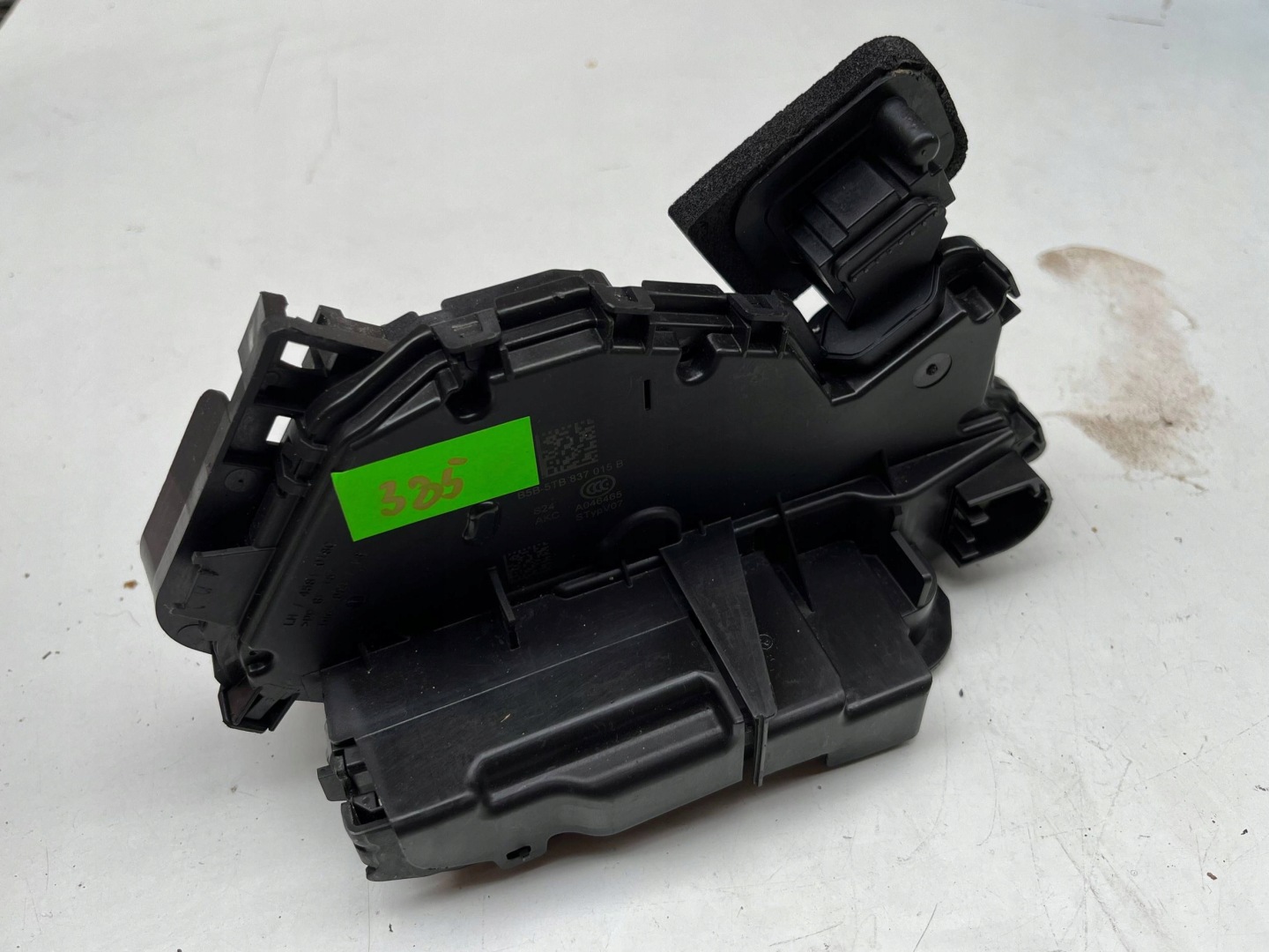 VOLKSWAGEN SEAT SKODA lock door left front 5TB837015B @M
