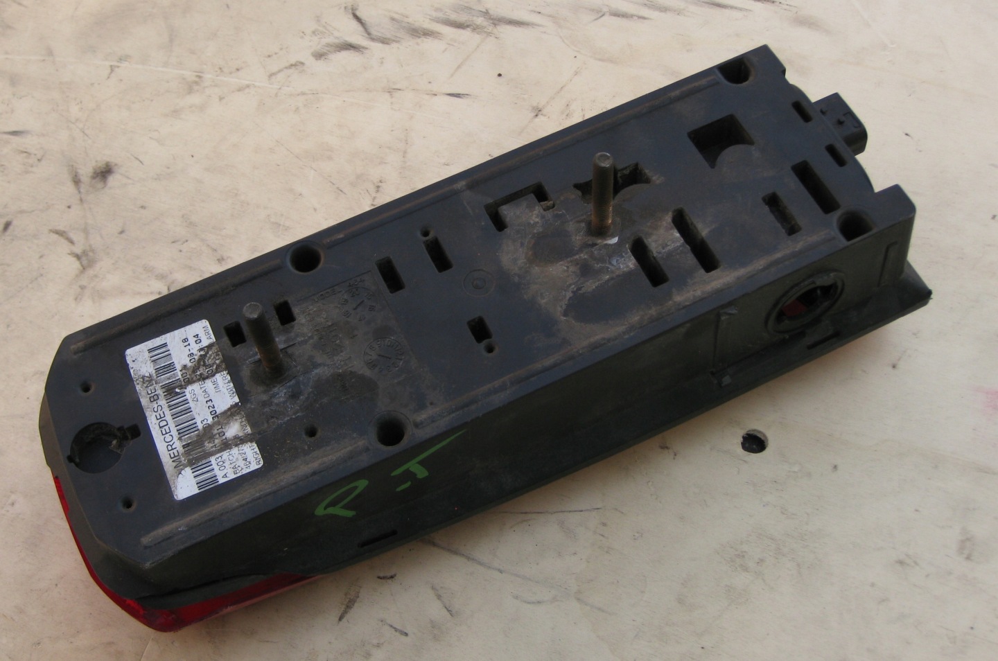 MERCEDES ATEGO 3 818 5.2D 18R light right rear part