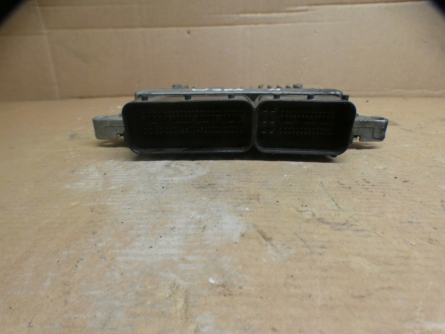 computer control unit of the engine A6461503534 MERCEDES C KLASA W204 2.2 CDI 07