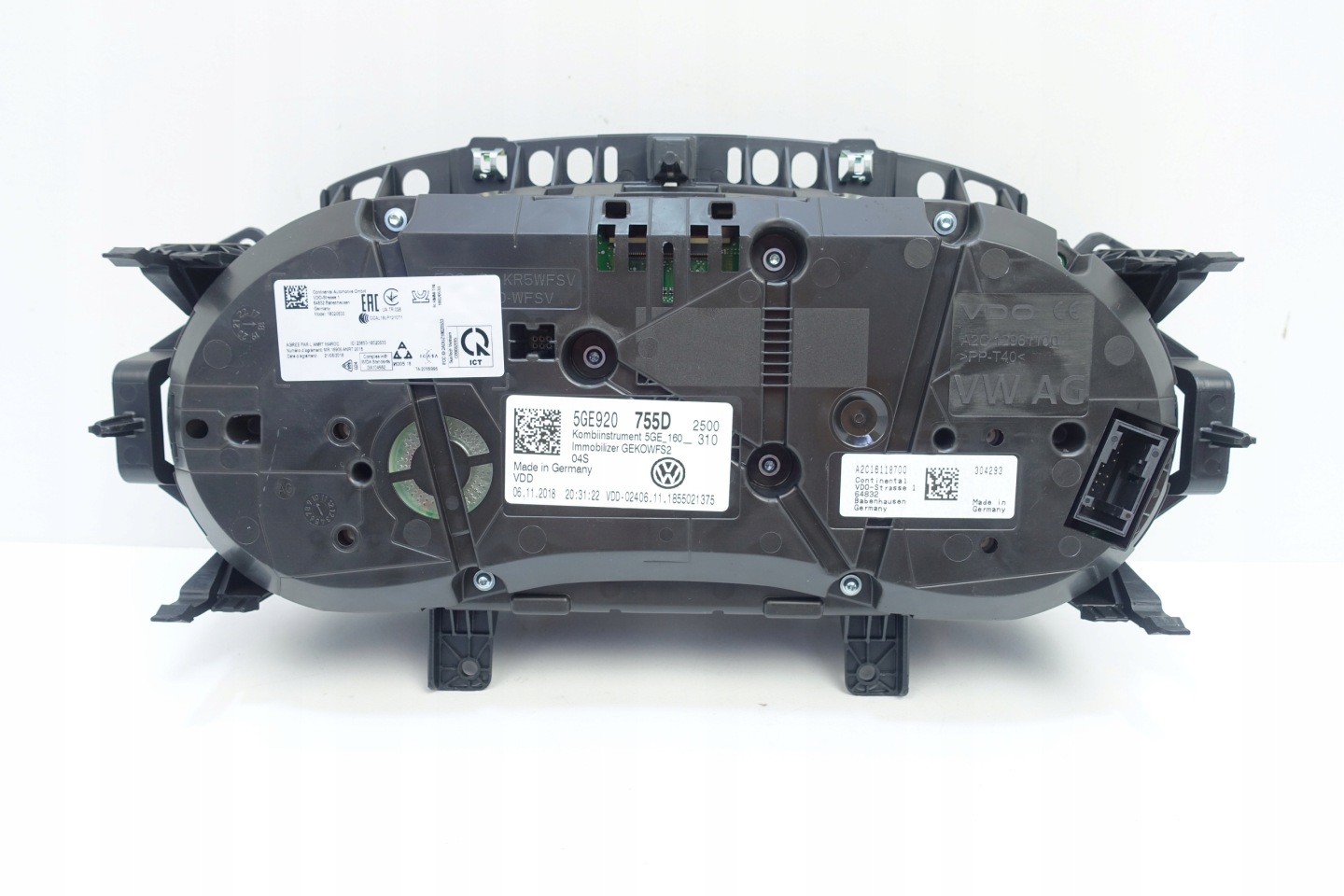 dials dials VW E-GOLF VII 5G 48072KM 5GE920755D