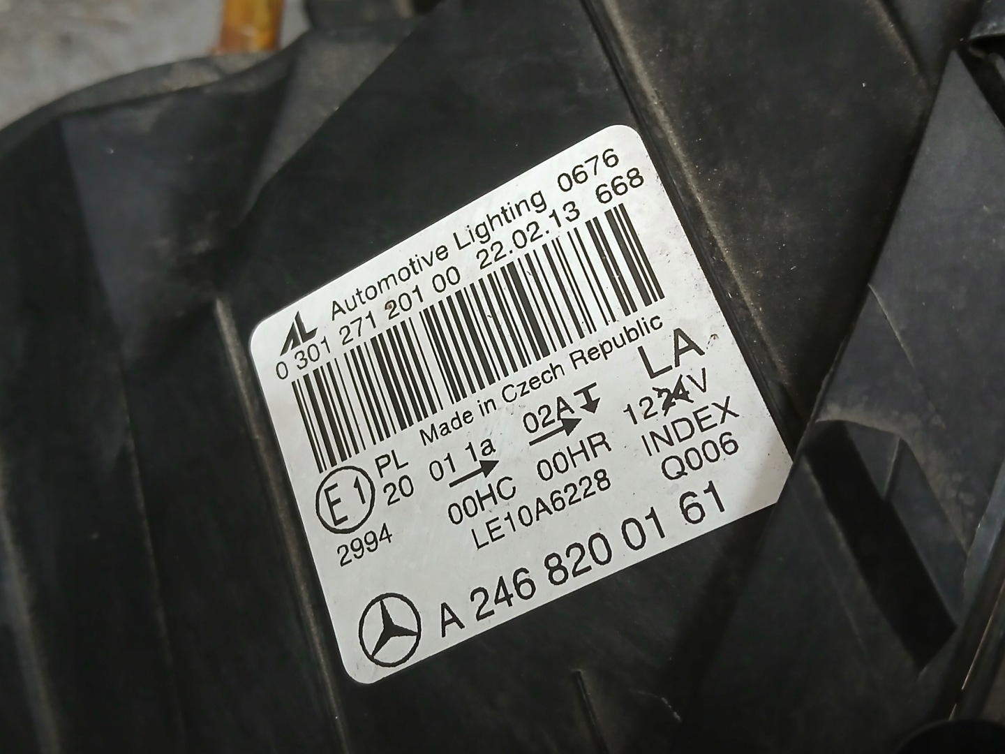 light front left MERCEDES B KLASA W246 A24682061