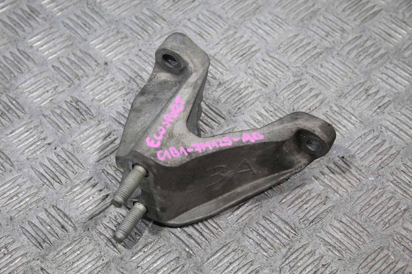 SUPPORT SUPPORT PLAQUE MOTEUR FORD ECOSPORT II MK2