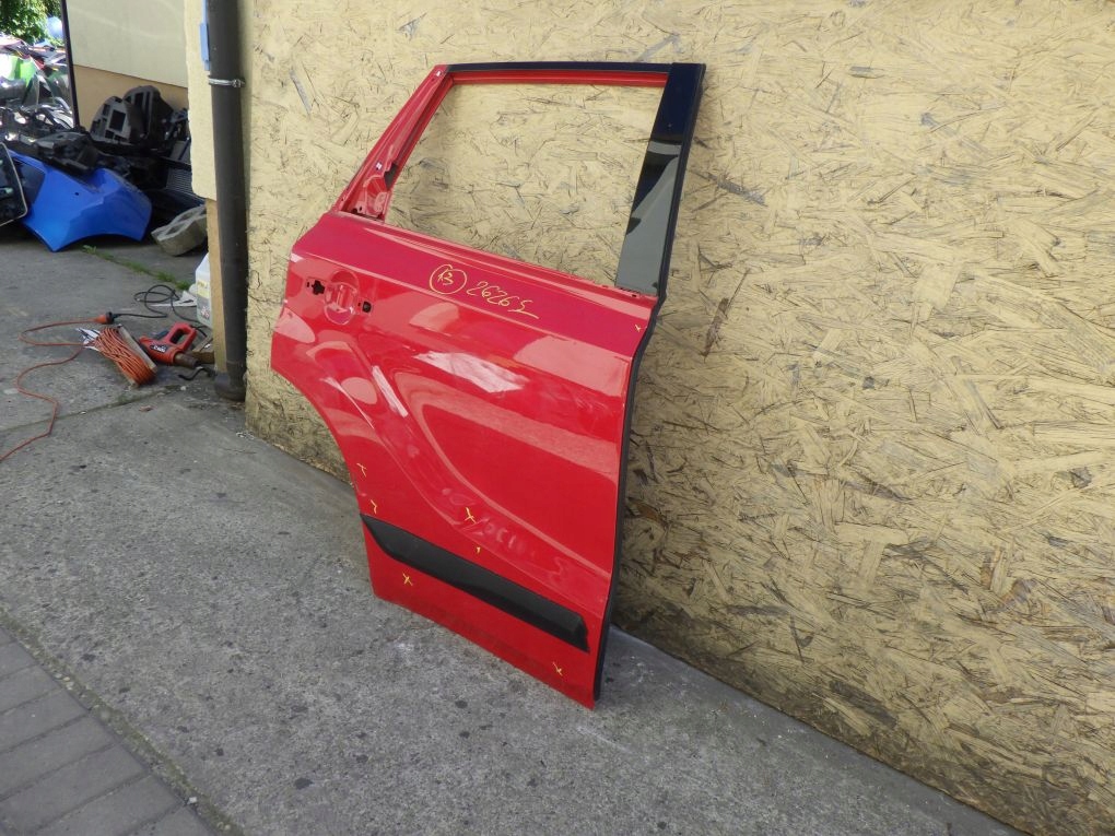 SUZUKI VITARA III 3 15- door right rear.