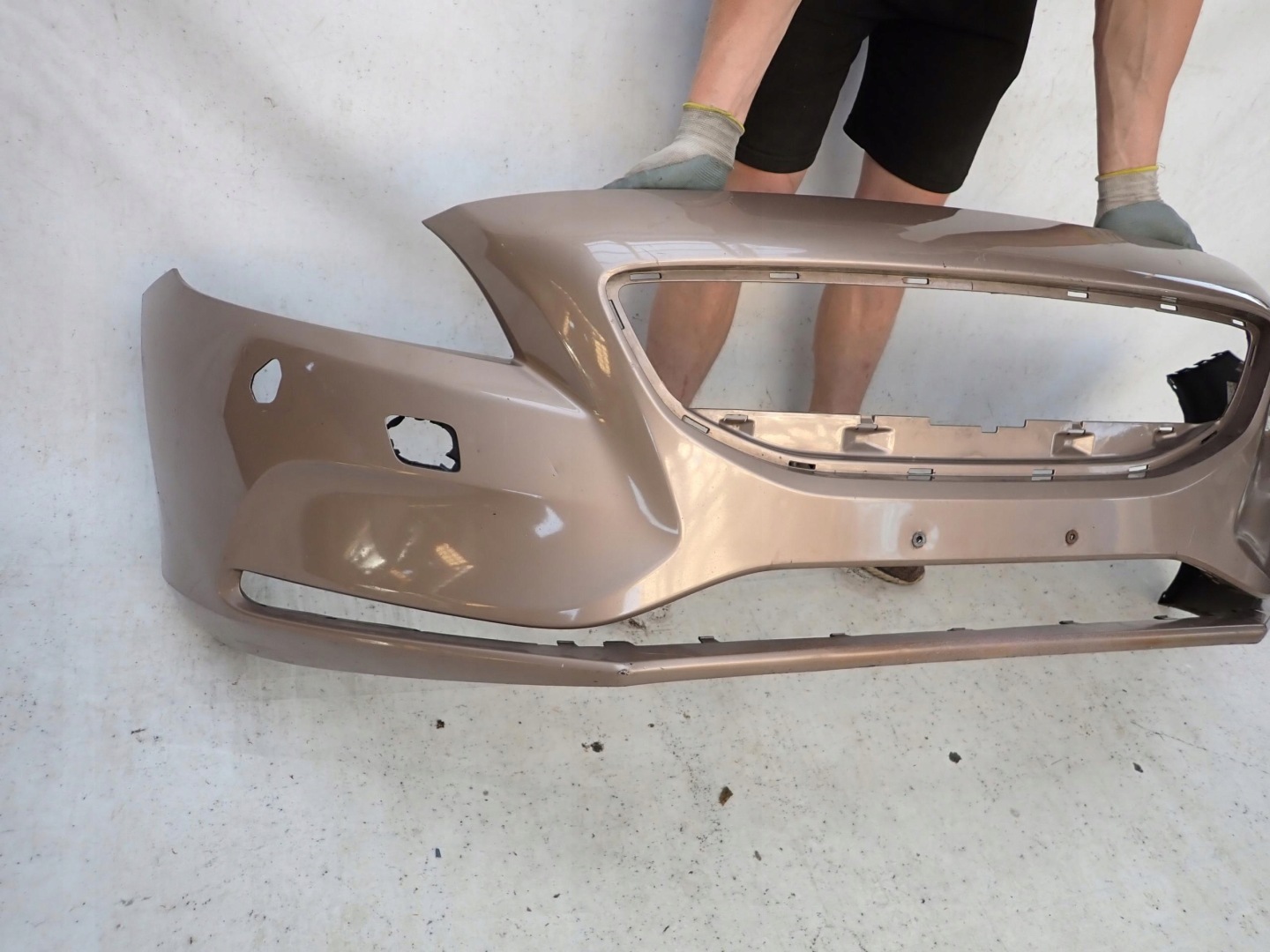 VOLVO V40 II 12-16 bumper front front SPR