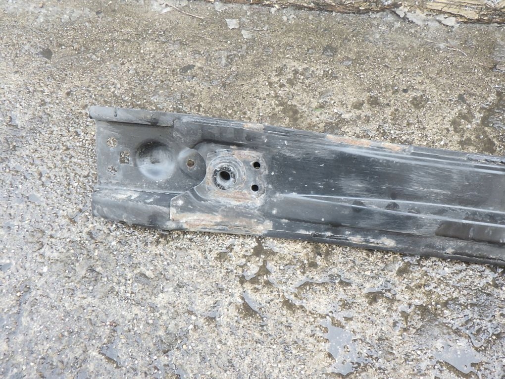 TOYOTA COROLLA E21 18- TRAVERSA paraurti posteriore