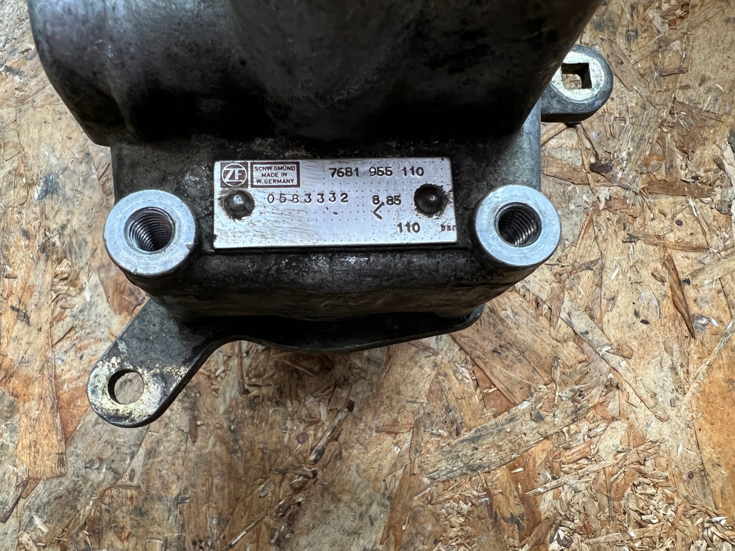 servo pump BMW E30 1.8 7681955110 110 BAR