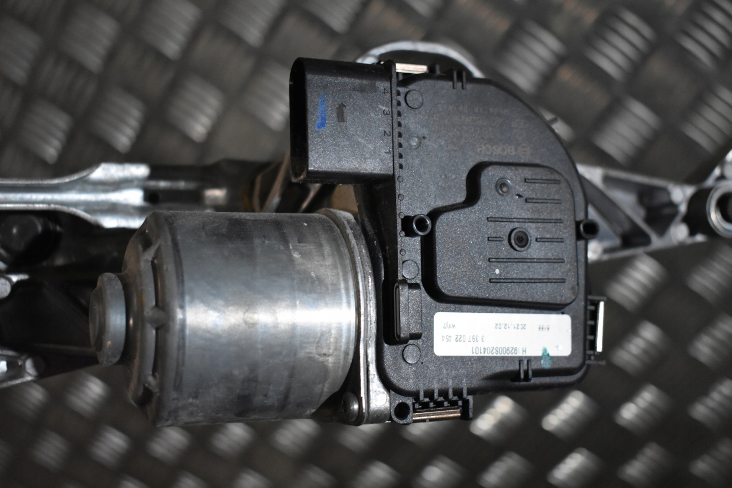 IDEALNY Wischergestänge MERCEDES W206 W214 1