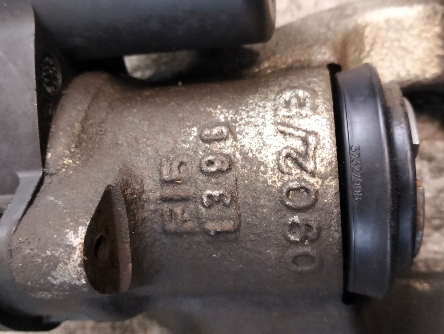 caliper brake left rear part NISSAN QASHQAI J12