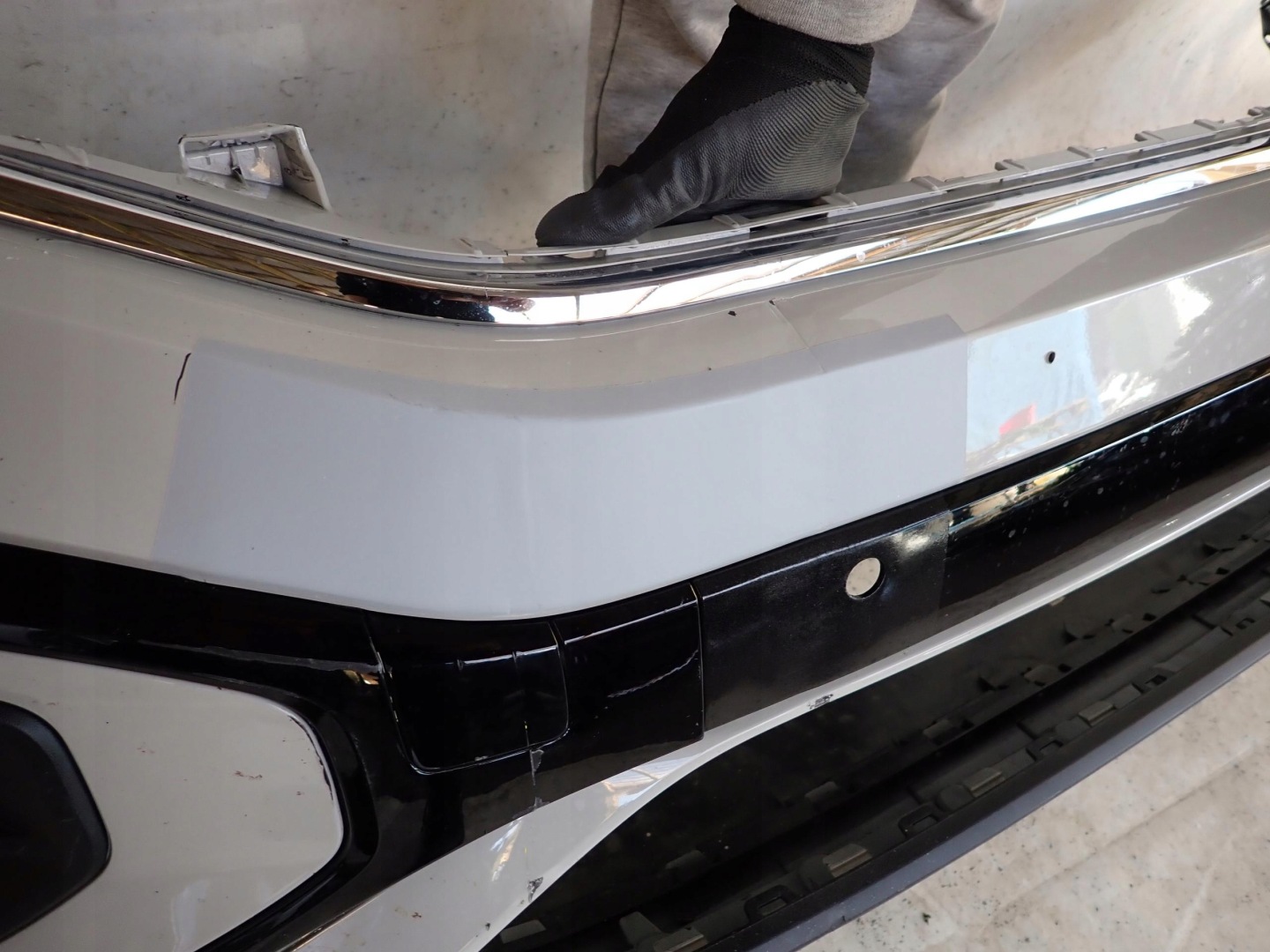 VW T-ROC R-LINE LIFT 21- bumper front front PDC 2GA807217AS