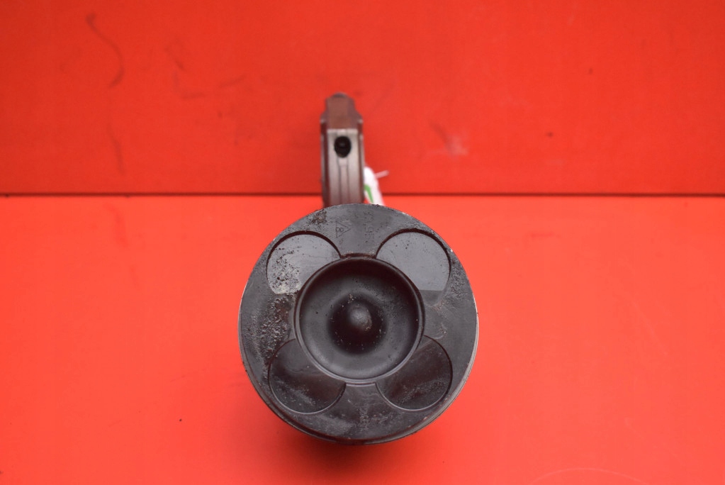 piston connecting rod BMW X5 E53 3.0 D 184 KM 99-03