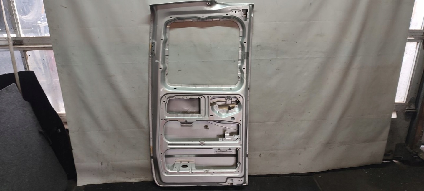 door rear part rear. right Mercedes W447