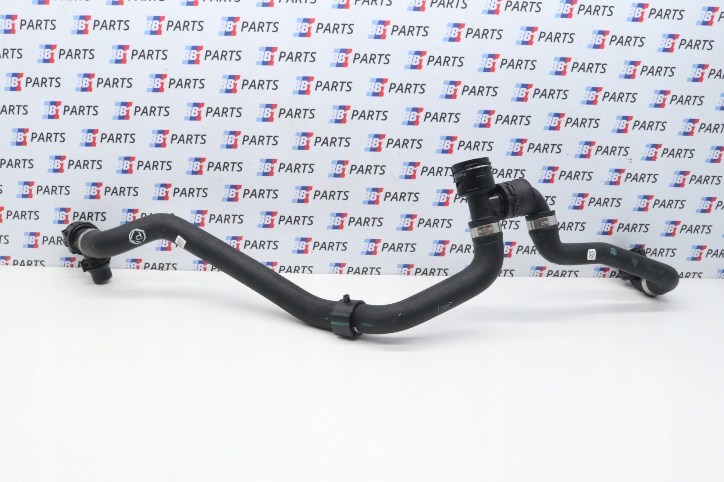 BMW G26 I4 prijenos crijevo vode 8477900 8475694