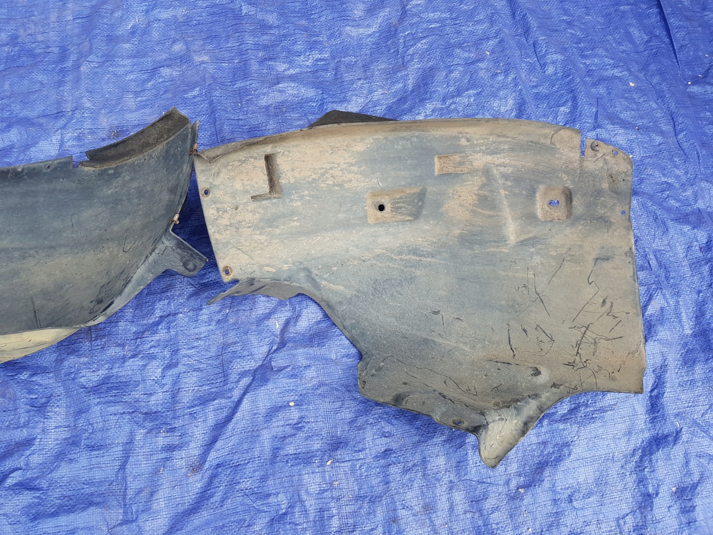 mudguard left front MERCEDES GL X164 1648842522 1648842322