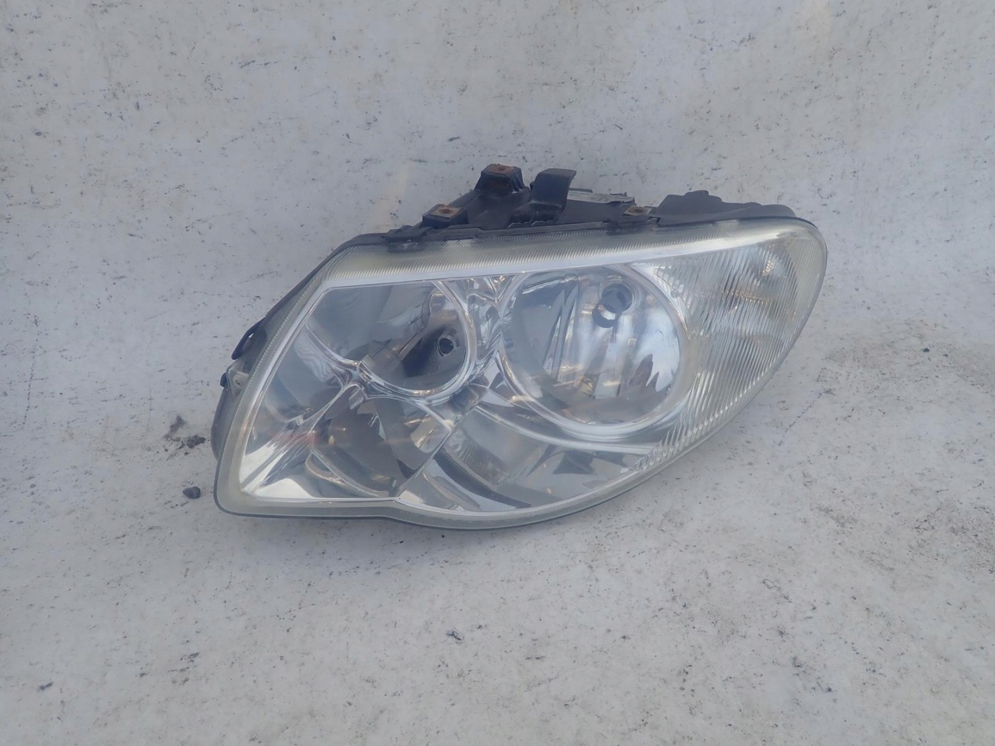 CHRYSLER VOYAGER IV 4 LIFT 05-07 light front left