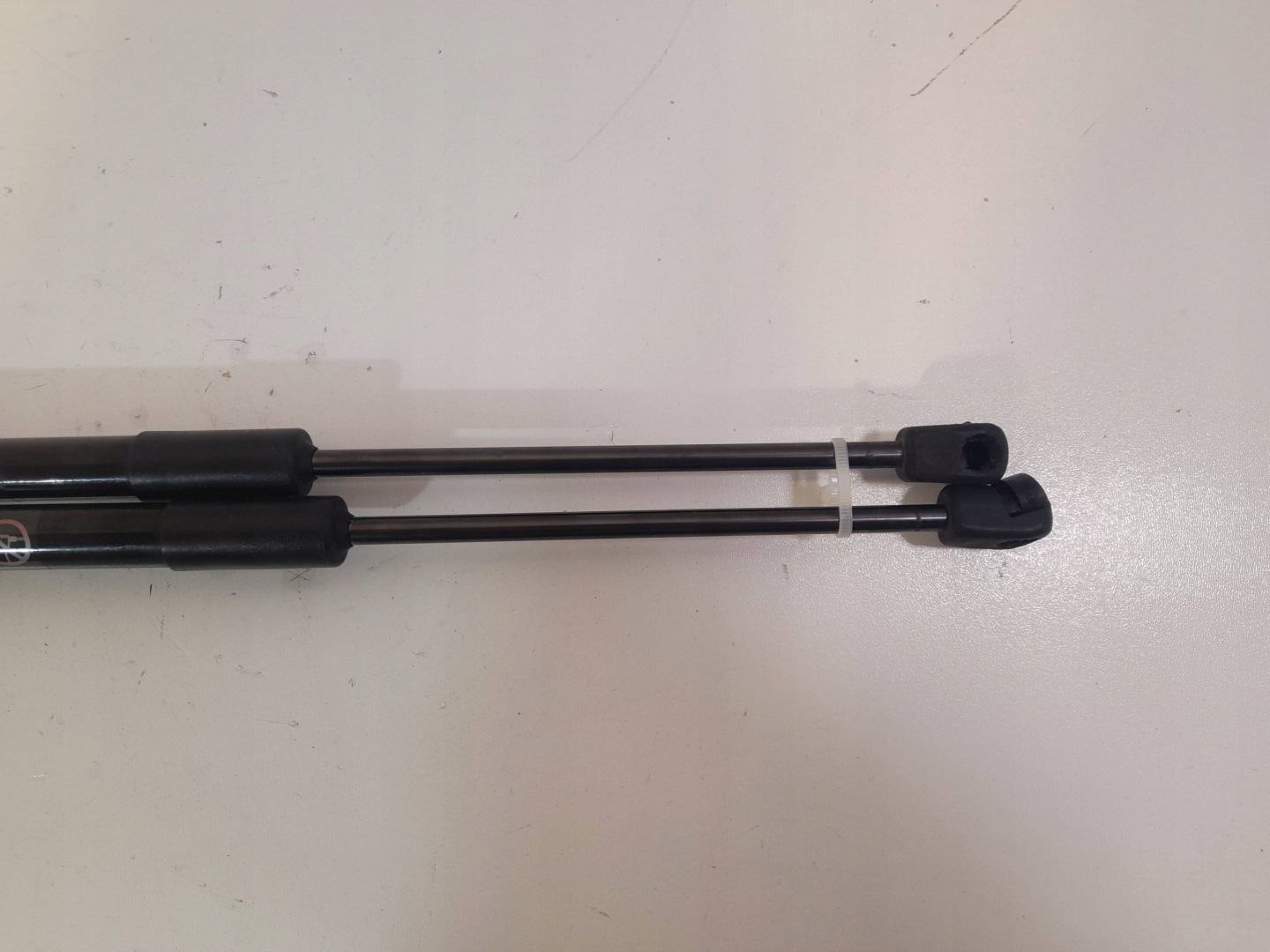 Hyundai i10 III damper bonnet boot 81830K7010 (HI70)