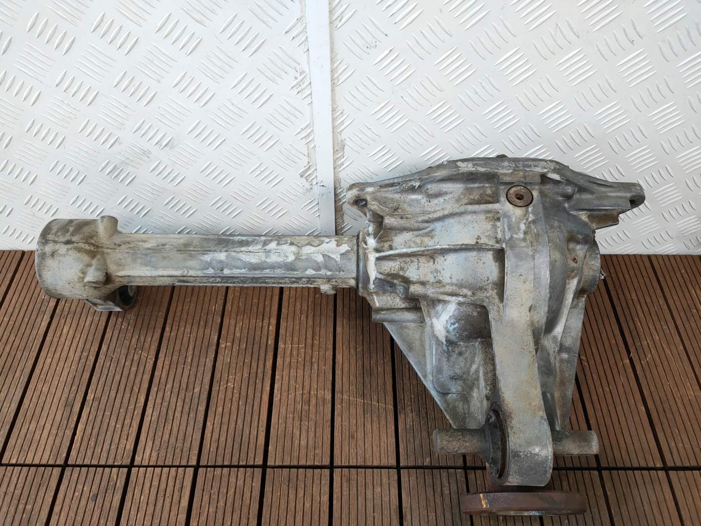 DODGE NITRO 07-12 4.0 V6 differential front differential front 2011452-1 AUTOMAT