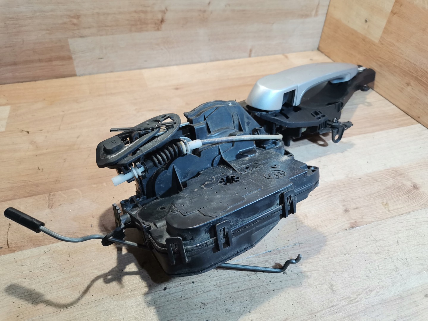 lock + handle door right rear part BMW 3 E90 E91 7060296