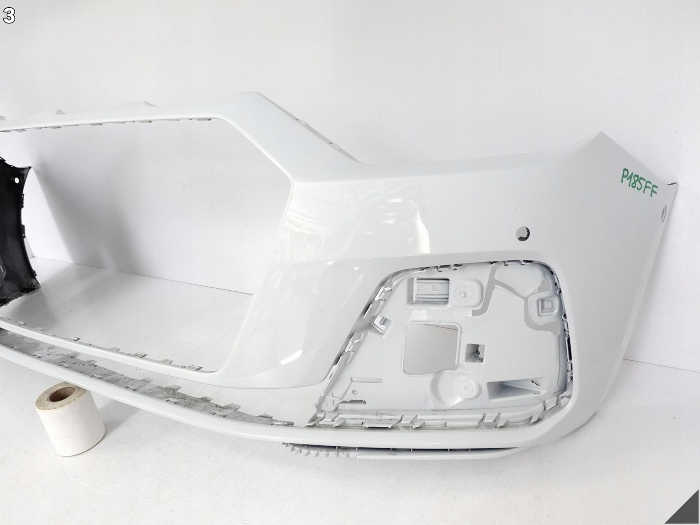 AUDI A1 S1 II 82A (2 GENERACJA) 18- ZWYKLY bumper front (6xPDC) (APS+PLA)