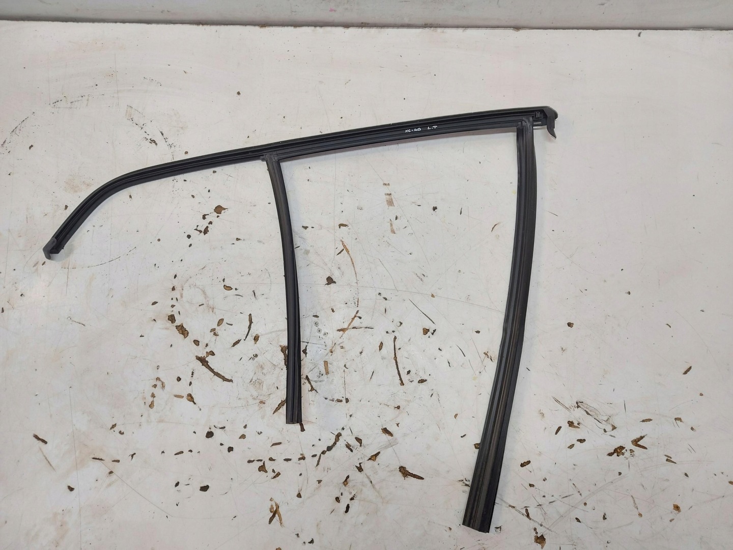 VOLVO XC40 D3 Dichtsatz Tür heck links
