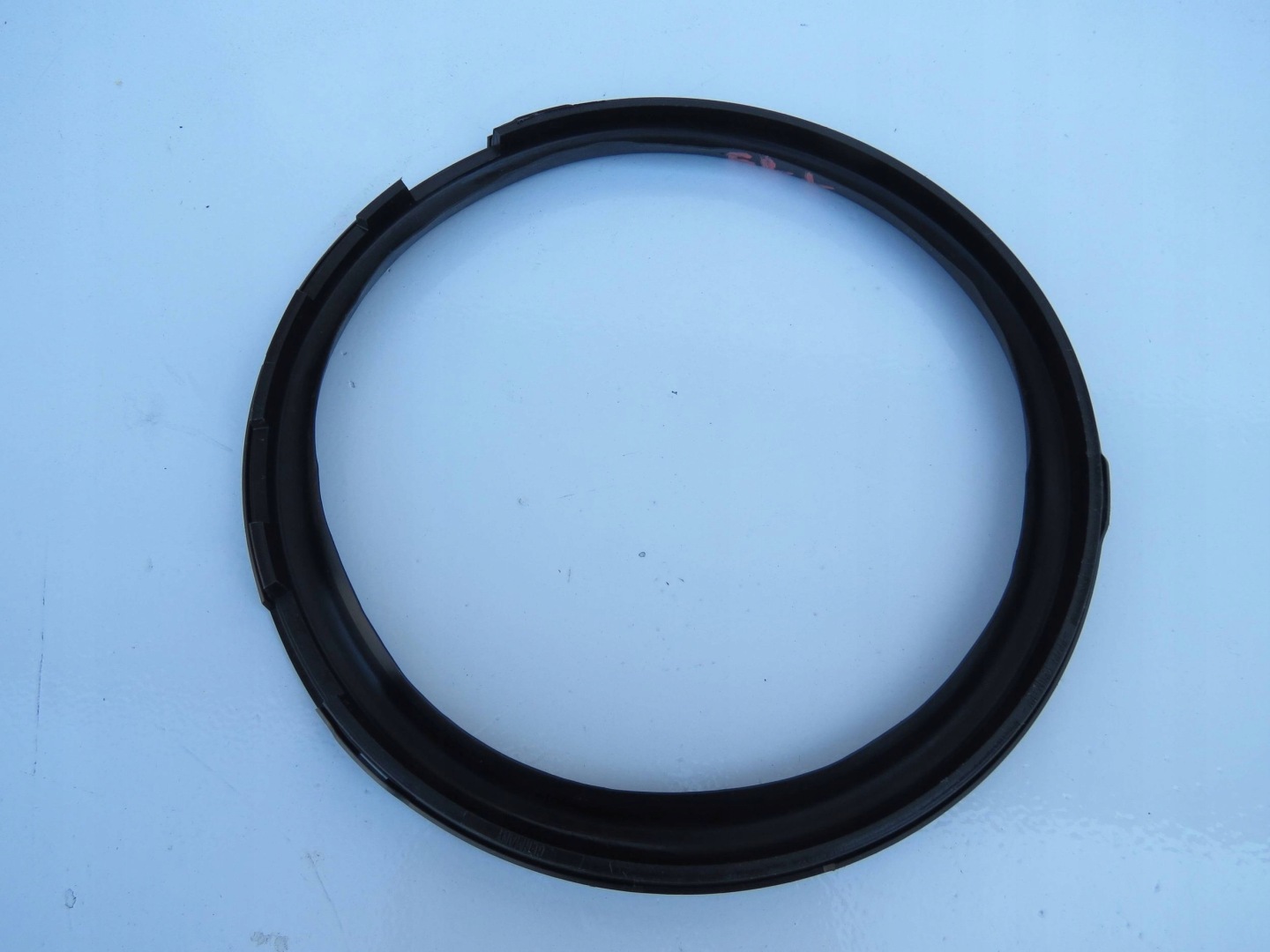 RÁM repráku záď PORSCHE CAYENNE 7L5035217