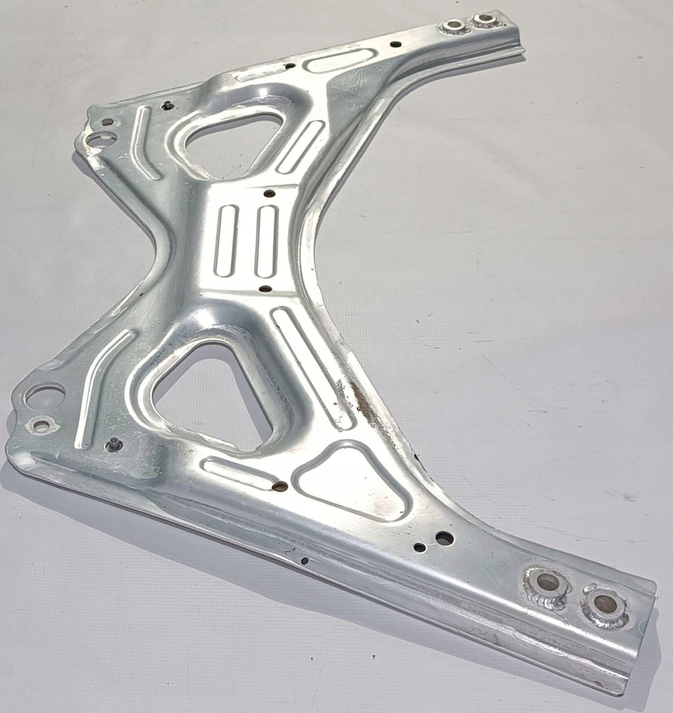 pillar sanek quarter console brace sider Maserati Ghibli 13