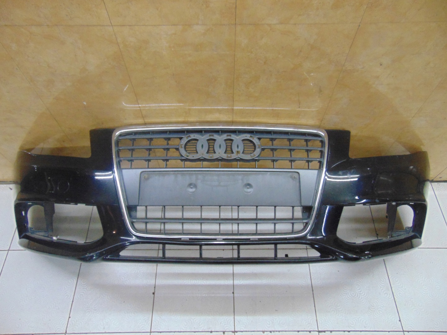 nárazník předek přední AUDI A4 8K0 S-LINE 08-11