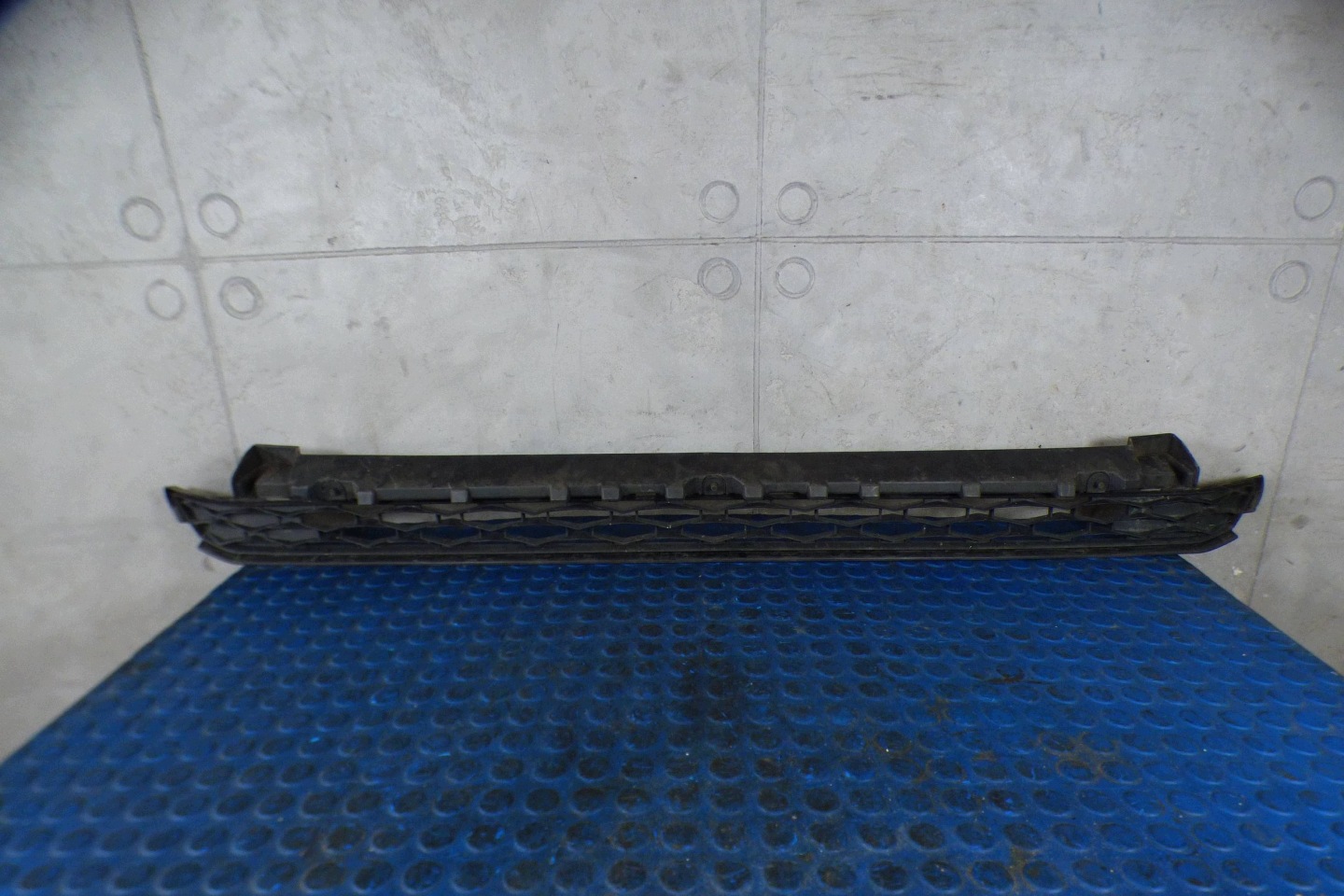 Skoda Karoq grid of a bumper front 57A853677F original st.BDB