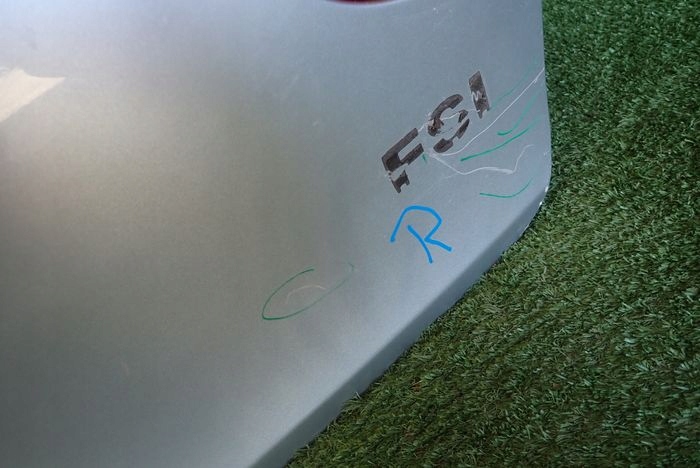 VW GOLF V boot doors rear part