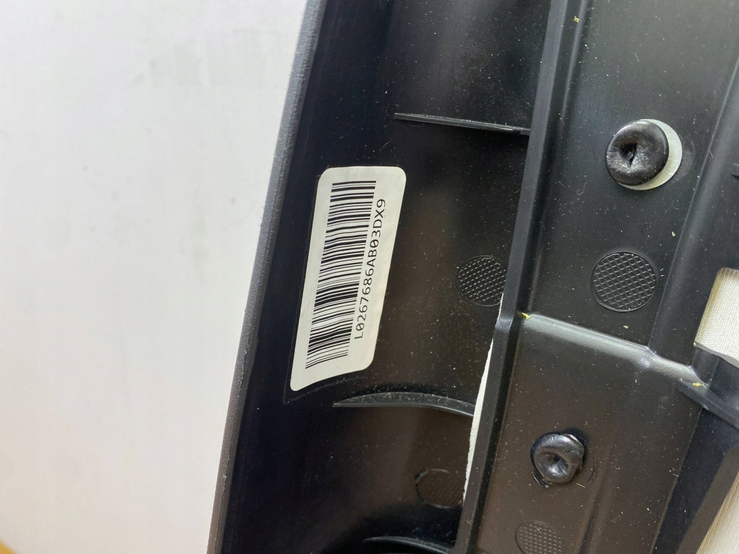 plastic panel cover seat of left driver´s Dodge Challenger 2015+