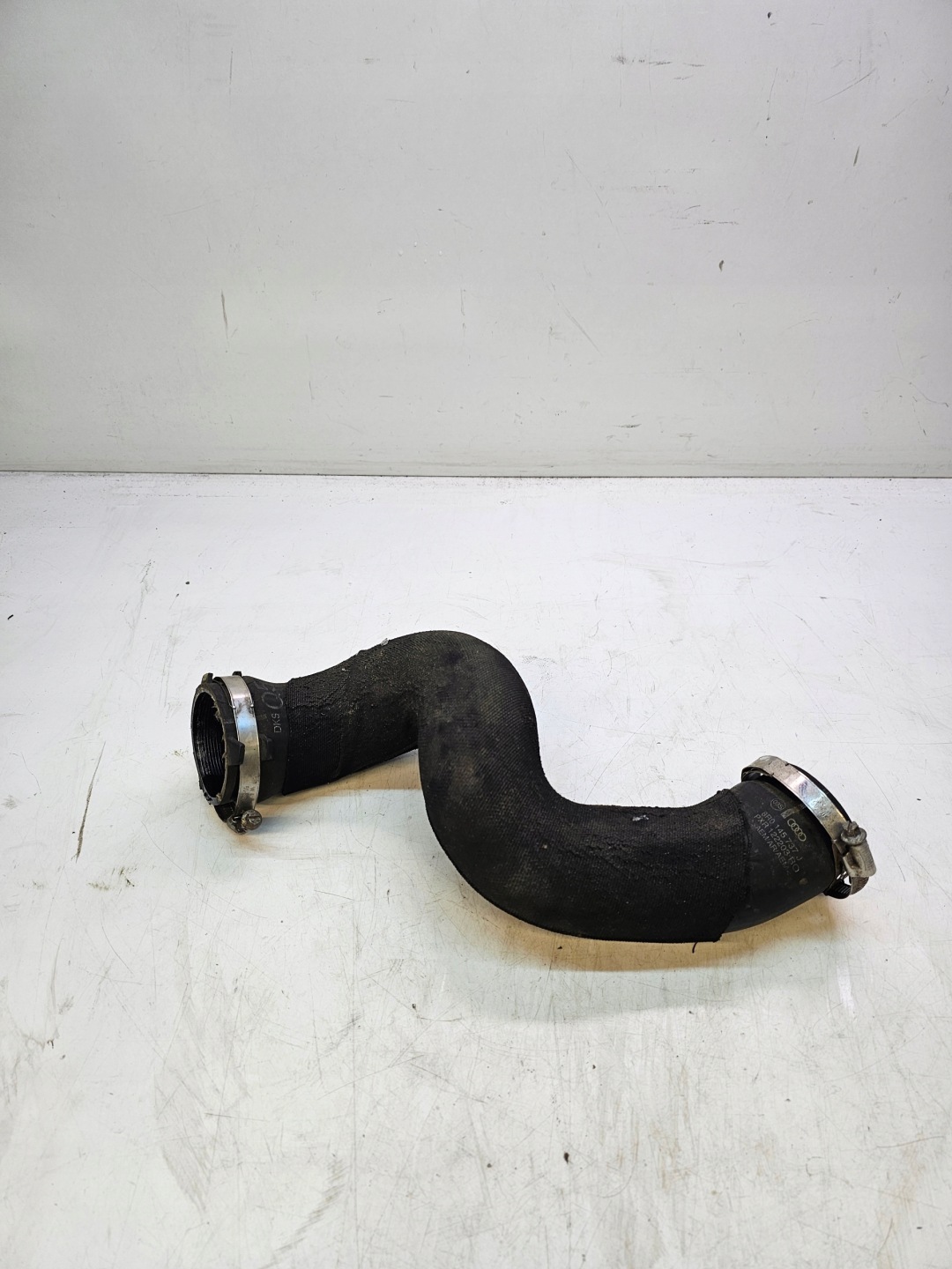 trouba hadice intercoolera AUDI Q5 8R 8R0145737J